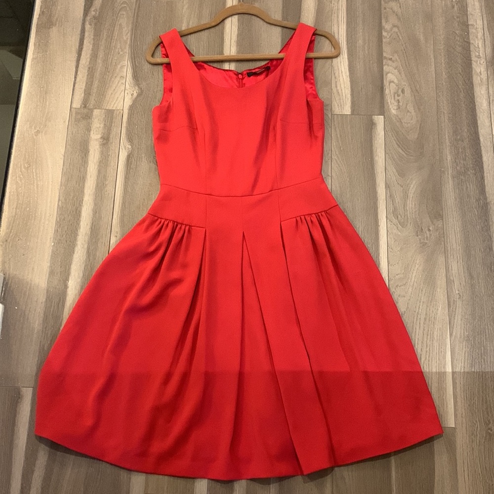 Dark pink/red Tahari dress. Size 8